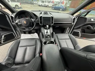 2012 Porsche Cayenne z VIN WP1AA2A23CLA09161, wystawiony jako Copart lot #60892115 z przebiegiem 168 458 mil mil oraz Czysty tytuł • Clean title. Historia ofert i sprzedaży dostępna na DreamBid. Obrazek 9.