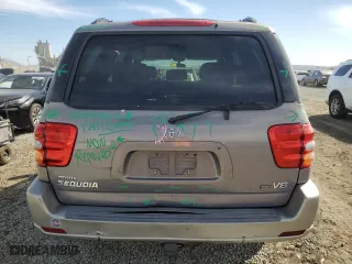 2001 Toyota Sequoia SR5 with VIN 5TDZT34A71S043137, listed as a Copart auction lot 47221885 with 101,156 mi miles and Salvage Title. Bid and sale history available at carsss.com. Image 6.