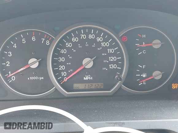 2004 Kia Sedona LX with VIN KNDUP131546543841, listed as a IAAI auction lot 41541012 with 112,122 mi miles. Bid and sale history available at carsss.com. Image 15.