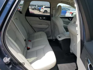 2025 Volvo XC60 Plus z VIN YV4M12RC4S1012704, wystawiony jako Copart lot #54937075 z przebiegiem 4 893 mil mil oraz Szkoda całkowita • Salvage title. Historia ofert i sprzedaży dostępna na DreamBid. Obrazek 11.