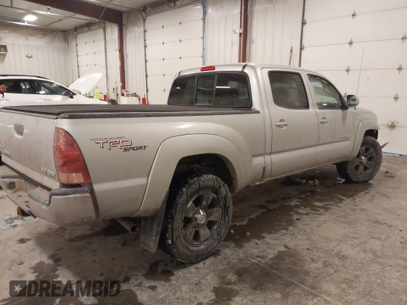 2007 Toyota Tacoma with VIN 5TEMU52N87Z404198, listed as a IAAI auction lot 41421221 with 197,877 mi miles and . Bid and sale history available at DreamBid. Image 4.