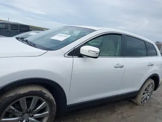 2009 Mazda CX-9 Touring with VIN JM3TB38A190174041, listed as a IAAI auction lot 41684244 with 157,140 mi miles. Bid and sale history available at carsss.com. Image 14.