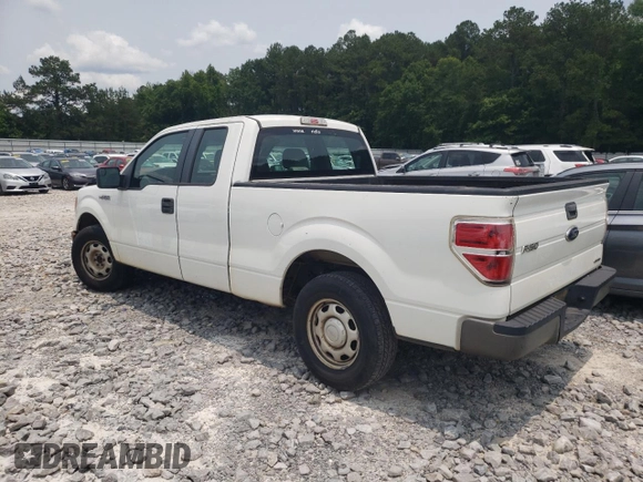 2013 Ford F-150 XL с VIN 1FTFX1CF5DFA62346, выставлен на аукционе Copart как лот 54912125 с пробегом 122 482 миль миль и Списание • Salvage title. История ставок и продаж доступна на DreamBid. Изображение 2.