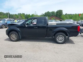 2014 Nissan Frontier SV z VIN 1N6AD0CW6EN767013, wystawiony jako IAAI lot #42368703 z przebiegiem 86 382 mil mil oraz . Historia ofert i sprzedaży dostępna na DreamBid. Obrazek 14.