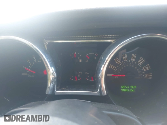 2006 Ford Mustang GT Deluxe with VIN 1ZVHT82H865252390, listed as a IAAI auction lot 42645097 with 91,083 mi miles and . Bid and sale history available at DreamBid. Image 7.