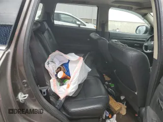 2017 Mitsubishi Outlander ES z VIN JA4AZ2A32HZ606660, wystawiony jako Copart lot #54252055 z przebiegiem Nie podano mil oraz Czysty tytuł • Clean title. Historia ofert i sprzedaży dostępna na DreamBid. Obrazek 11.