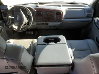 2005 Ford F-350 XL with VIN 1FTWW31P85EB85950, listed as a Copart auction lot 52202905 with 231,661 mi miles and Clean Title. Bid and sale history available at DreamBid. Image 8.