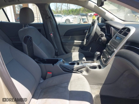 2015 Chevrolet Malibu LS with VIN 1G11B5SL2FF234349, listed as a IAAI auction lot 41995360 with 181,940 mi miles. Bid and sale history available at carsss.com. Image 5.