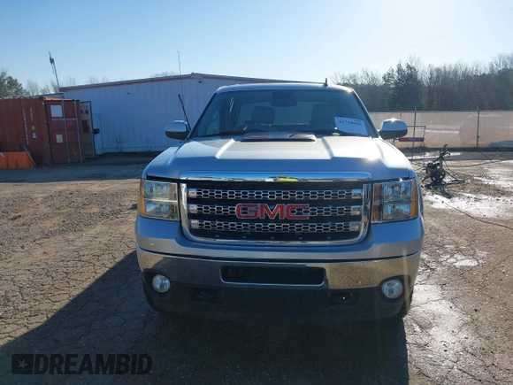 2013 GMC Sierra 2500HD SLT z VIN 1GT121C82DF218580, wystawiony jako IAAI lot #41758693 z przebiegiem 121 798 mil mil oraz . Historia ofert i sprzedaży dostępna na DreamBid. Obrazek 13.