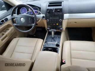 2008 Volkswagen Touareg V6 with VIN WVGBE77LX8D045580, listed as a Copart auction lot 51677485 with 108,062 mi miles and Clean title. Bid and sale history available at DreamBid. Image 8.