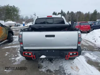 2006 Toyota Tacoma z VIN 5TELU42N86Z193458, wystawiony jako IAAI lot #41539650 z przebiegiem 207 151 mil mil oraz . Historia ofert i sprzedaży dostępna na DreamBid. Obrazek 17.