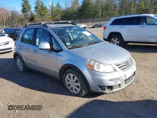 2013 Suzuki SX4 Crossover with VIN JS2YB5A33D6100797, listed as a IAAI auction lot 40826956 with 110,016 mi miles. Bid and sale history available at carsss.com. Image 1.