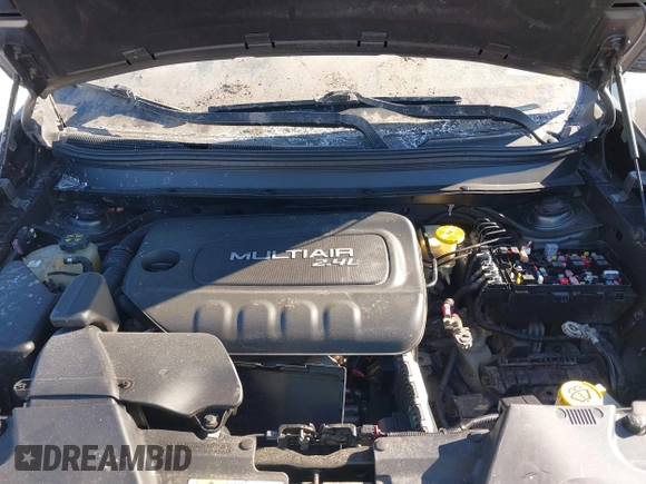 2014 Jeep Cherokee Altitude with VIN 1C4PJMCB2EW181848, listed as a IAAI auction lot 41638004 with 175,813 mi miles. Bid and sale history available at carsss.com. Image 10.