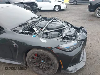 2022 BMW M4 Competition xDrive с VIN WBS43AZ04NCJ24059, выставлен на аукционе IAAI как лот 42182813 с пробегом 27 682 миль миль и . История ставок и продаж доступна на DreamBid. Изображение 19.