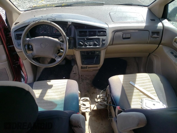 2000 Toyota Sienna LE z VIN 4T3ZF13C5YU247698, wystawiony jako Copart lot #53968755 z przebiegiem Nie podano mil oraz Szkoda całkowita • Salvage title. Historia ofert i sprzedaży dostępna na DreamBid. Obrazek 8.