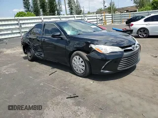 2017 Toyota Camry XLE z VIN 4T1BF1FK1HU781648, wystawiony jako Copart lot #57141715 z przebiegiem 70 437 mil mil oraz Szkoda całkowita • Salvage title. Historia ofert i sprzedaży dostępna na DreamBid. Obrazek 13.