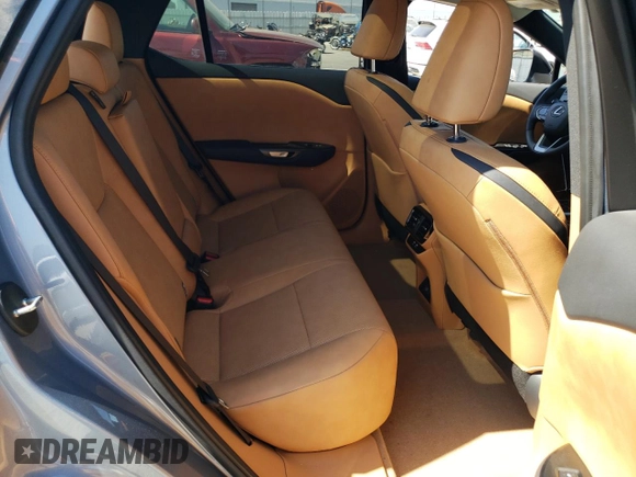 2023 Lexus RZ 450e Premium z VIN JTJAAAAB5PA017059, wystawiony jako Copart lot #48378775 z przebiegiem 11 182 mil mil oraz Szkoda całkowita • Salvage title. Historia ofert i sprzedaży dostępna na DreamBid. Obrazek 11.