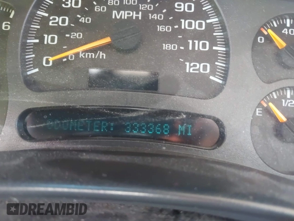 2004 Chevrolet Suburban LT with VIN 1GNEC16Z94J103160, listed as a IAAI auction lot 41778770 with 333,368 mi miles. Bid and sale history available at carsss.com. Image 7.