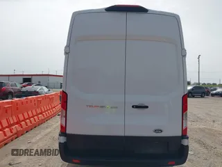 2023 Ford Transit Cargo z VIN 1FTBR3X83PKA69906, wystawiony jako IAAI lot #41755937 z przebiegiem 35 484 mil mil oraz . Historia ofert i sprzedaży dostępna na DreamBid. Obrazek 16.