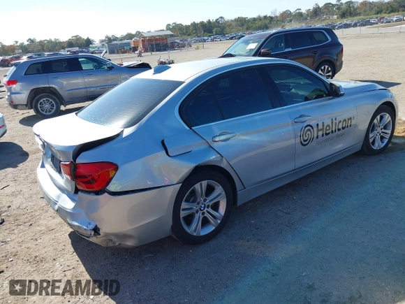 2017 BMW 3 Series 330i z VIN WBA8B9G38HNU54459, wystawiony jako IAAI lot #41297483 z przebiegiem 141 535 mil mil oraz . Historia ofert i sprzedaży dostępna na DreamBid. Obrazek 4.