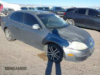 2005 Volkswagen Jetta 2.5L с VIN 3VWDF71K75M605160, выставлен на аукционе IAAI как лот 41624273 с пробегом 184 439 миль миль и . История ставок и продаж доступна на DreamBid. Изображение 1.