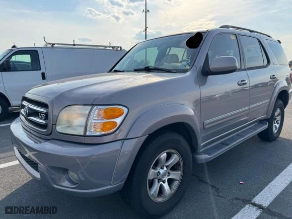 2001 Toyota Sequoia Limited with VIN 5TDBT48A81S014277, listed as a Copart auction lot 47901325 with 121,786 mi miles and Clean Title. Bid and sale history available at carsss.com. Image 2.