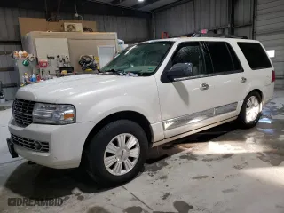 2007 Lincoln Navigator with VIN 5LMFU28567LJ00485, listed as a Copart auction lot 48729025 with 243,445 mi miles and Clean Title. Bid and sale history available at carsss.com. Image 1.