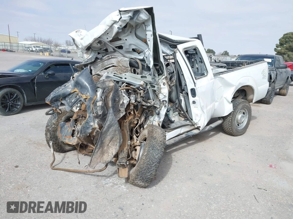 2014 Ford F-250 XL z VIN 1FT7X2B69EEB65286, wystawiony jako IAAI lot #41606147 z przebiegiem Nie podano mil oraz . Historia ofert i sprzedaży dostępna na DreamBid. Obrazek 2.