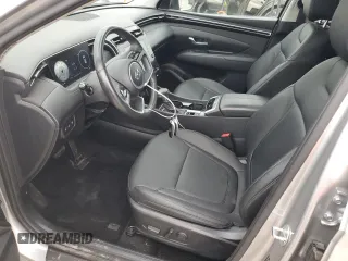 2023 Hyundai Tucson SEL z VIN 5NMJFCAEXPH236650, wystawiony jako Copart lot #56473625 z przebiegiem 45 041 mil mil oraz Szkoda całkowita • Salvage title. Historia ofert i sprzedaży dostępna na DreamBid. Obrazek 7.