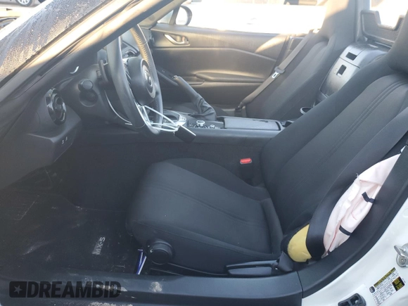 2021 Mazda MX-5 Miata Sport with VIN JM1NDAB72M0452550, listed as a Copart auction lot 72640373 with 23,714 mi miles and . Bid and sale history available at DreamBid. Image 7.