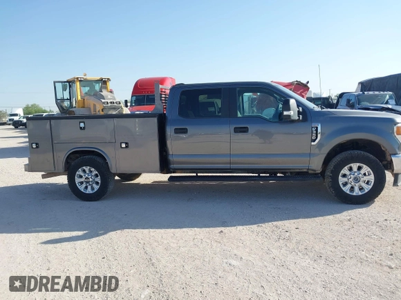 2022 Ford F-350 with VIN 1FT7W3BN6NEE67585, listed as a IAAI auction lot 42010241 with 30,341 mi miles and . Bid and sale history available at DreamBid. Image 13.