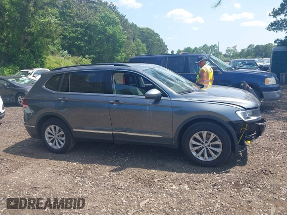 2018 Volkswagen Tiguan SEL with VIN 3VV2B7AX8JM068960, listed as a IAAI auction lot 42528062 with 84,644 mi miles and . Bid and sale history available at DreamBid. Image 13.
