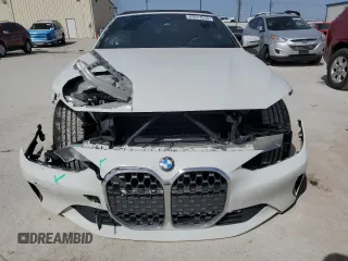 2021 BMW 4 Series 430i with VIN WBA23AT08MCG90733, listed as a Copart auction lot 47617915 with 18,904 mi miles and Salvage title. Bid and sale history available at DreamBid. Image 5.