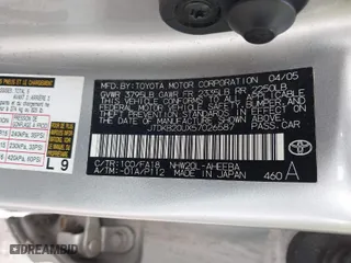 2005 Toyota Prius with VIN JTDKB20UX57026587, listed as a IAAI auction lot 41767355 with 278,762 mi miles. Bid and sale history available at carsss.com. Image 9.