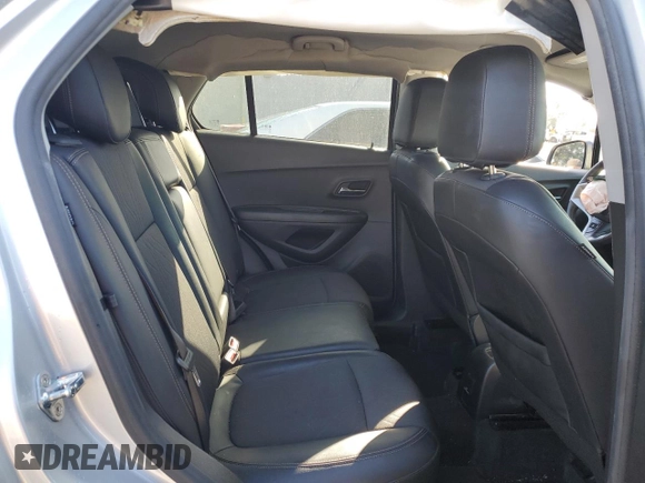 2022 Chevrolet Trax LT z VIN KL7CJLSM4NB551147, wystawiony jako Copart lot #47435715 z przebiegiem 15 005 mil mil oraz Szkoda całkowita • Salvage title. Historia ofert i sprzedaży dostępna na DreamBid. Obrazek 10.