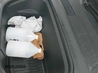 2021 Tesla Model Y Long Range z VIN 5YJYGAEE9MF183382, wystawiony jako IAAI lot #42790605 z przebiegiem 74 445 mil mil oraz . Historia ofert i sprzedaży dostępna na DreamBid. Obrazek 18.