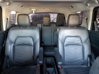 2022 Nissan Pathfinder Platinum z VIN 5N1DR3DH9NC235801, wystawiony jako Copart lot #89058675 z przebiegiem 49 260 mil mil oraz Szkoda całkowita • Salvage title. Historia ofert i sprzedaży dostępna na DreamBid. Obrazek 10.
