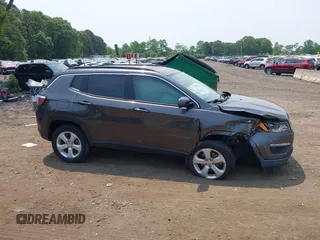 2019 Jeep Compass Altitude with VIN 3C4NJDBB1KT734970, listed as a IAAI auction lot 42483357 with 59,425 mi miles and . Bid and sale history available at DreamBid. Image 13.