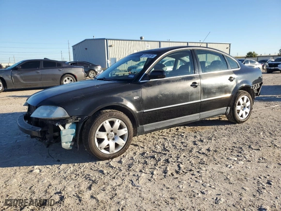 2003 Volkswagen Passat GLX with VIN WVWRH63B23P206500, listed as a Copart auction lot 81102574 with 76,807 mi miles and Salvage Title. Bid and sale history available at carsss.com. Image 1.