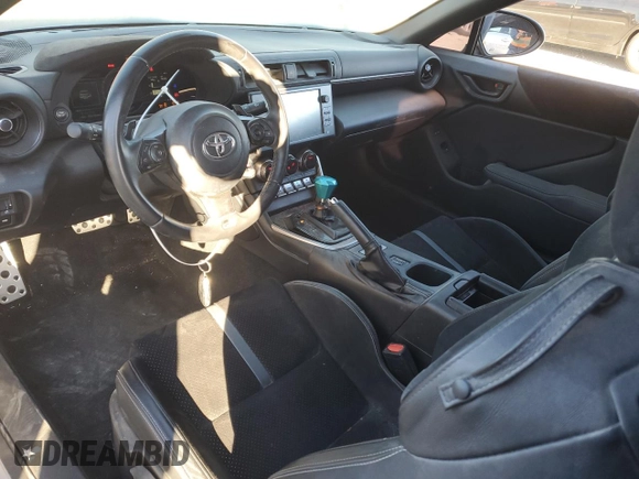 2022 Toyota GR86 Premium with VIN JF1ZNBF11N8753989, listed as a Copart auction lot 81943664 with 30,218 mi miles and Salvage Title. Bid and sale history available at carsss.com. Image 8.