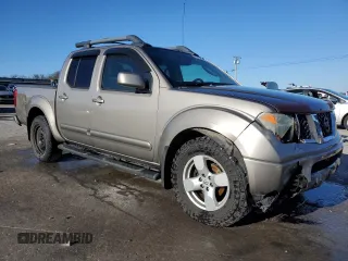 2008 Nissan Frontier SE z VIN 1N6AD07UX8C437464, wystawiony jako Copart lot #49346195 z przebiegiem 301 208 mil mil oraz Szkoda całkowita • Salvage title. Historia ofert i sprzedaży dostępna na DreamBid. Obrazek 4.