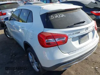 2017 Mercedes-Benz GLA 250 z VIN WDCTG4GB2HJ355212, wystawiony jako IAAI lot #41893327 z przebiegiem 74 078 mil mil oraz . Historia ofert i sprzedaży dostępna na DreamBid. Obrazek 3.