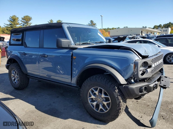 2023 Ford Bronco with VIN 1FMEE5DHXPLC13949, listed as a Copart auction lot 75324074 with 1,359 mi miles and Salvage Title. Bid and sale history available at carsss.com. Image 4.