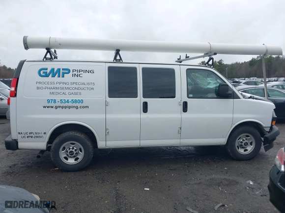 2019 GMC Savana Cargo Van with VIN 1GTW7AFG9K1154896, listed as a IAAI auction lot 41761872 with 183,541 mi miles. Bid and sale history available at carsss.com. Image 13.