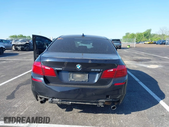 2015 BMW 5 Series 535i xDrive with VIN WBA5B3C54FD541138, listed as a IAAI auction lot 42043269 with 172,714 mi miles. Bid and sale history available at carsss.com. Image 16.