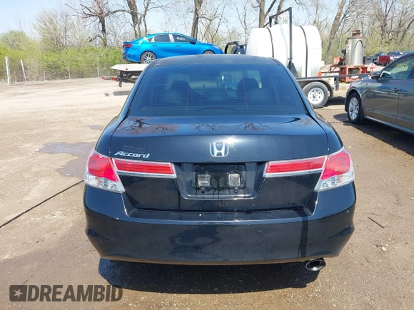 2012 Honda Accord EX z VIN 1HGCP2F71CA086962, wystawiony jako IAAI lot #42005865 z przebiegiem 160 481 mil mil oraz . Historia ofert i sprzedaży dostępna na DreamBid. Obrazek 16.
