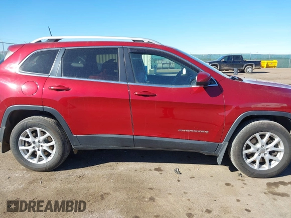2016 Jeep Cherokee Latitude с VIN 1C4PJMCS0GW311029, выставлен на аукционе IAAI как лот 41669740 с пробегом 126 799 миль миль и . История ставок и продаж доступна на DreamBid. Изображение 13.