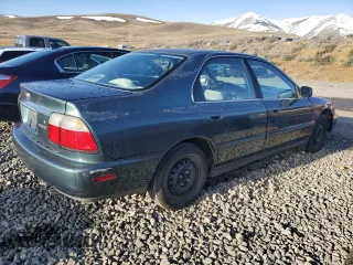 1997 Honda Accord Value with VIN 1HGCD5682VA191306, listed as a Copart auction lot 74390804 with 172,882 mi miles and Salvage Title. Bid and sale history available at carsss.com. Image 3.