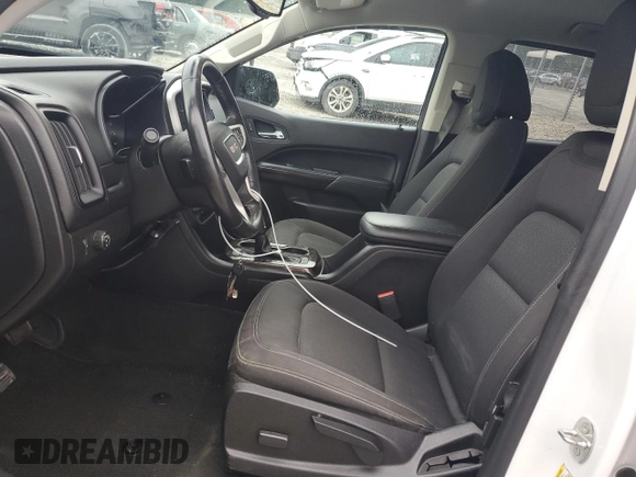 2017 GMC Canyon 2WD SLE z VIN 1GTG5CEN1H1303543, wystawiony jako Copart lot #55389985 z przebiegiem 82 430 mil mil oraz Szkoda całkowita • Salvage title. Historia ofert i sprzedaży dostępna na DreamBid. Obrazek 7.
