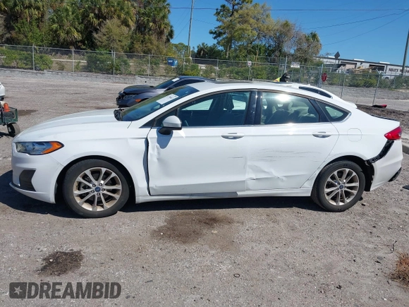 2020 Ford Fusion SE with VIN 3FA6P0HDXLR104549, listed as a IAAI auction lot 41790043 with 31,368 mi miles. Bid and sale history available at carsss.com. Image 14.